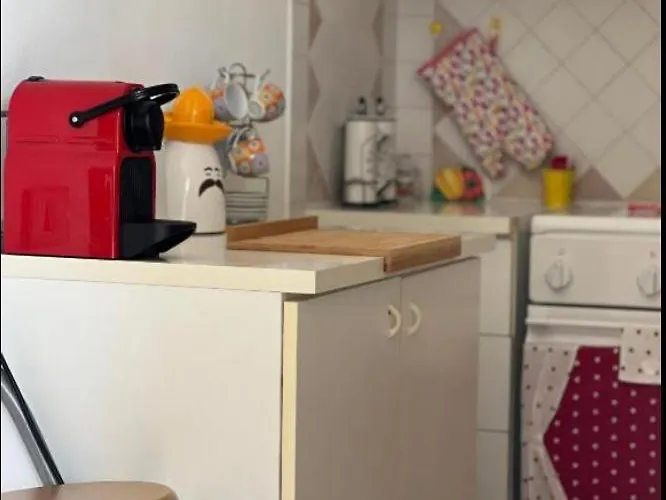 Bella Вилласимиус